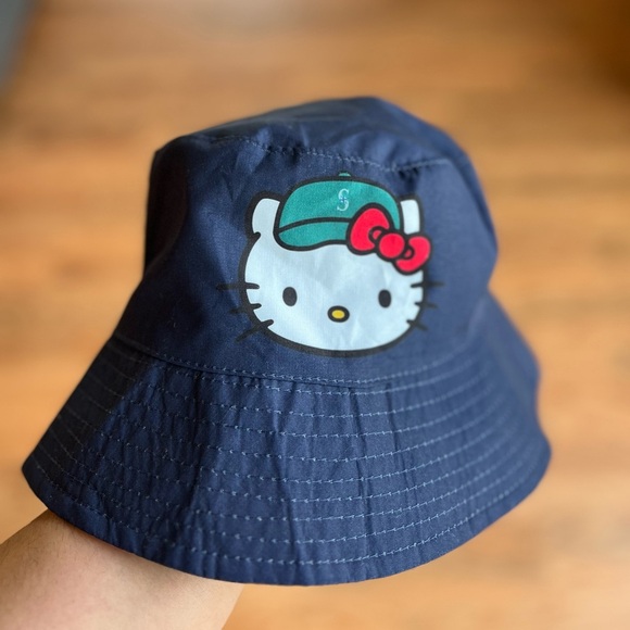 Hello Kitty Seattle mariners Navy Bucket Hat - Picture 1 of 4